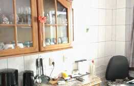 Apartament 2 camere, 50 mp, decomandat, zona Teiul Doamnei