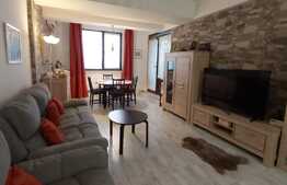 Apartament de 3 camere, 91 mp, spatios, boxă, zona Dămăroaia