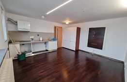 Apartament 4 camere, 75,67 mp, decomandat, vedere parc A.I.Cuza