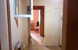 Apartament 3 camere, 54 mp, decomandat, zona Teiul Doamnei