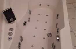 Apartament 3 camere, semidecomandat, 65mp, parcare, zona Rahova