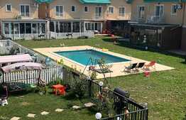 Casa de 3 camere, 70 mp, piscina, Tunari