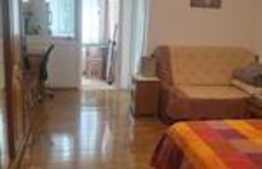 Garsoniera mobilata, 30 de mp, etaj intermediar, zona Titan