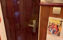 Apartament de 3 camere, 54 mp, balcon, zona Pajura