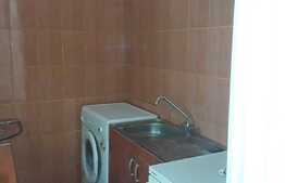 Grasoniera de 25 mp, zona 13 Septembrie