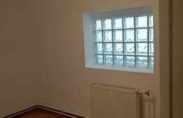 Apartament de 3 camere, 70 mp, semidecomandat, zona 13 Septembrie