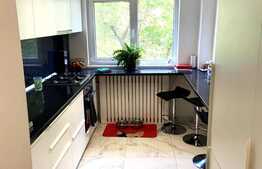 Apartament de 3 camere la cheie, 63 mp, etaj intermediar, zona Dristor