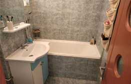 Apartament 3 camere, decomandat, 70 mp, zona Vitan 