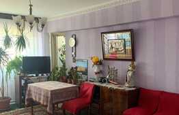 Apartament 4 camere, 91 mp, balcon, zona Vitan