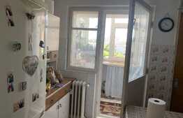 Apartament 4 camere, 91 mp, balcon, zona Vitan