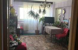 Apartament 4 camere, 91 mp, balcon, zona Vitan