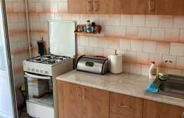 Apartament 3 camere, 68 mp, balcon, zona Vitan