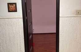 Apartament 3 camere, 68 mp, balcon, zona Vitan