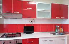 Apartament de 3 camere, 68 mp, etaj intermediar, zona 13 Septembrie