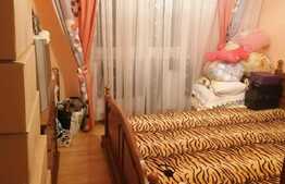 Apartament de 3 camere, 68 mp, etaj intermediar, zona 13 Septembrie