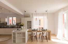  Casa de 250 mp, teren 330 mp, garaj, in zona Pipera