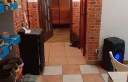 Apartament 3 camere, 37 mp, etaj intermediar, zona Vitan