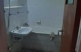 Apartament de 3 camere, 76 mp, etaj intermediar, zona Titan