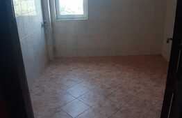 Apartament de 3 camere, 76 mp, etaj intermediar, zona Titan