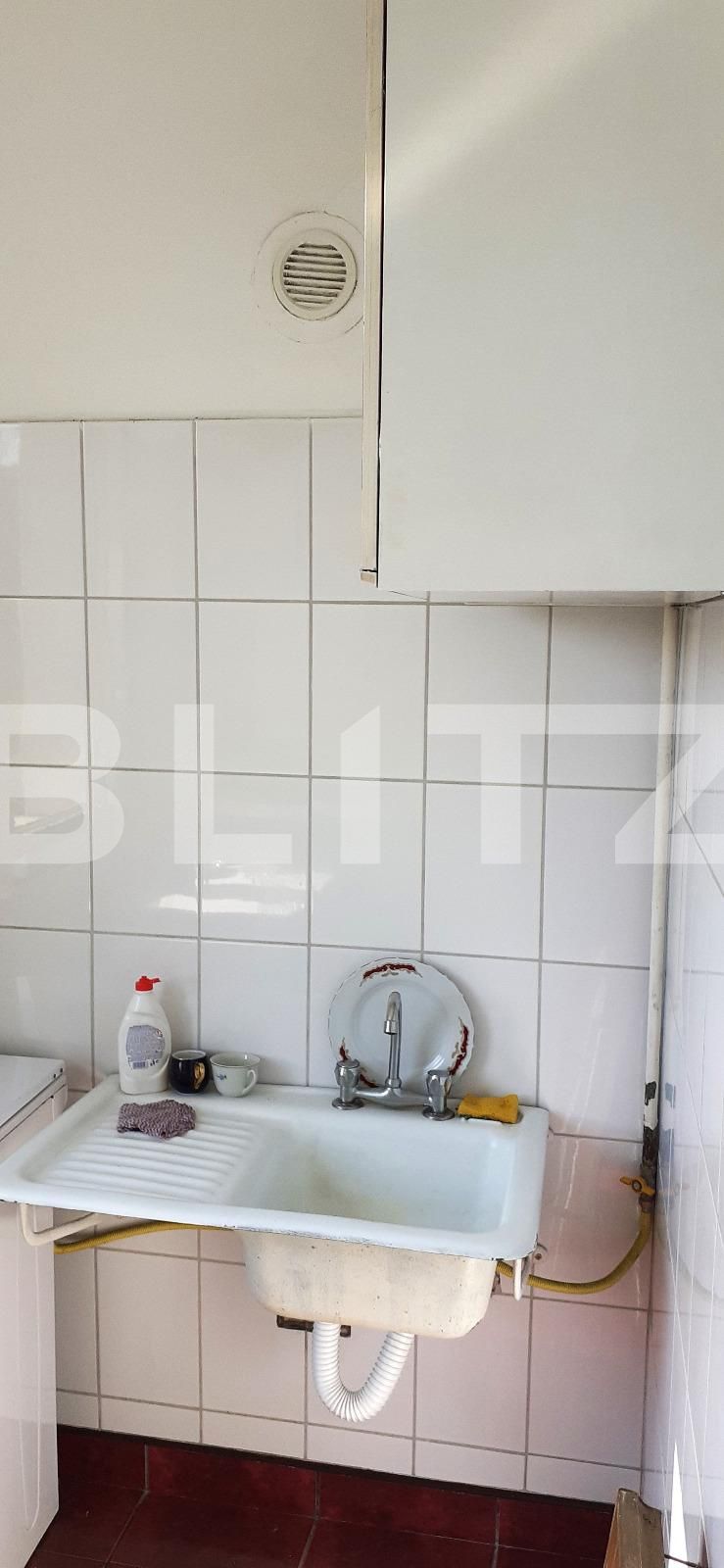 Garsoniera, decomandat, Basarabia | Poza6