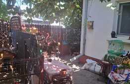 Casa de 3 camere, 64 mp, teren 149 mp, in cartierul 23 August