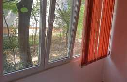 Apartament in zona verde si linistita, 3 camere, decomandat, zona Titan