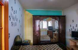 Casa cu spatiu comercial, 210 mp, in zona Rahova