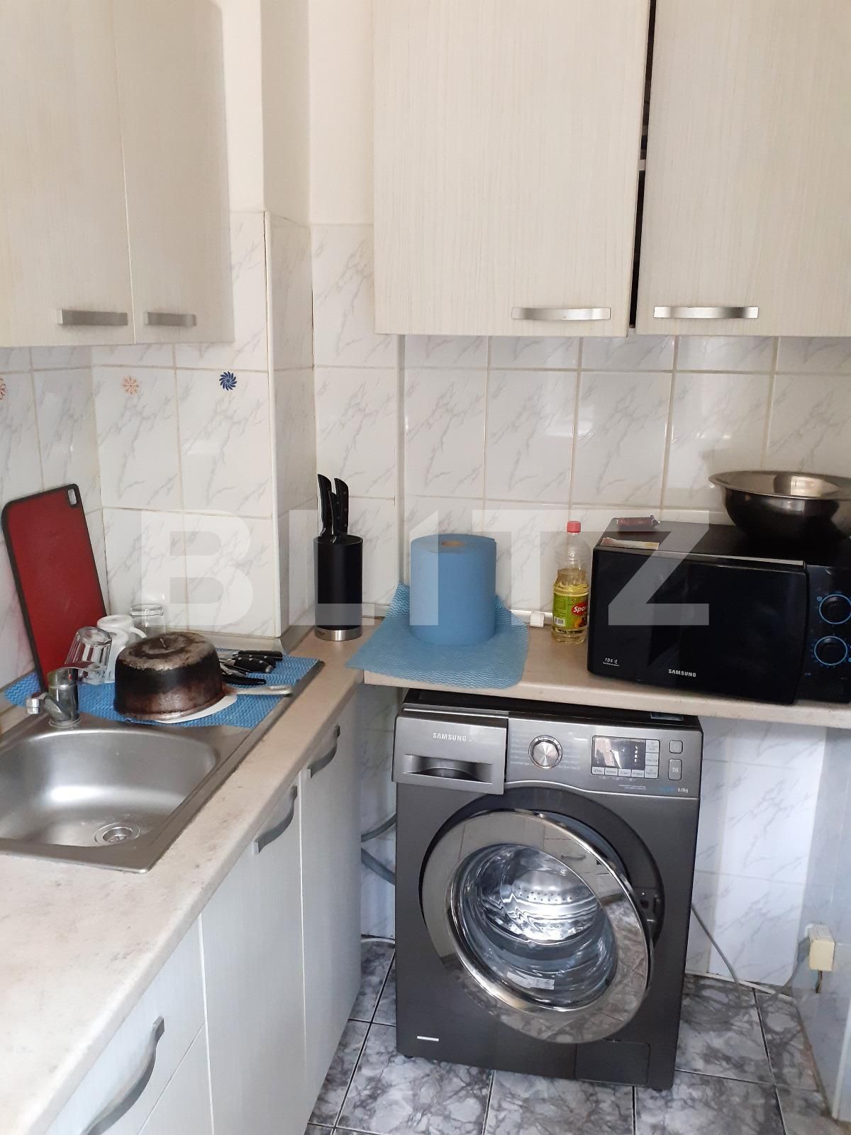 Garsoniera, Piata delfinului | Poza3