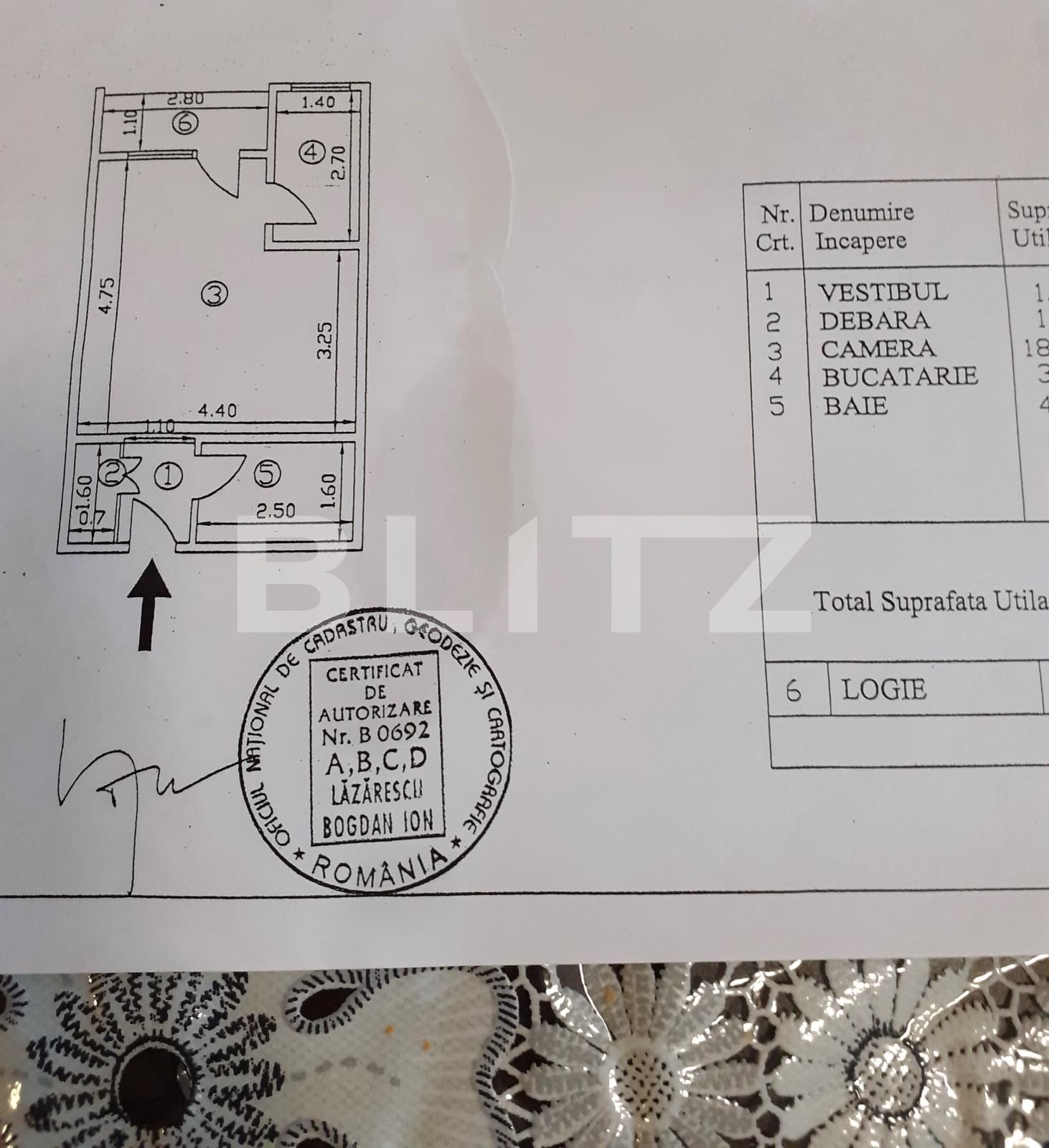 Garsoniera 28 mp, semidecomandata, parter, Piata Delfinului