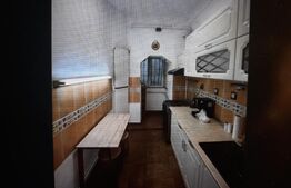 Apartament de 2 camere in vila, 47 mp, zona Capitale