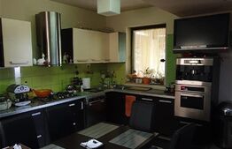 Vila 7 camere, 310 mp, zona Voluntari