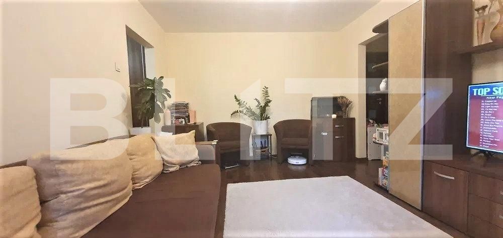 Apartament de vanzare 3 camere, Dristor | Poza1