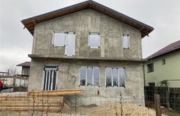 Casa 5 camere, 240 mp, garaj, zona Turnari