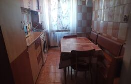 Apartament 3 camere, 55 mp, balcon, zona 1 Mai