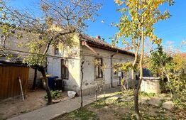 Teren cu casă demolabilă, toate utilitățile și asfalt, 365 mp, Catargiu