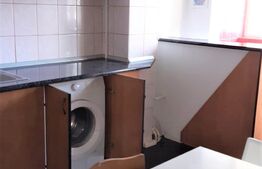 Apartament de 3 camere, 80 mp, centrală termică, zonă Piața Mare