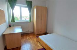 Apartament de 3 camere, 80 mp, centrală termică, zonă Piața Mare