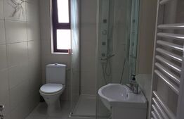 Apartament de 2 camere la parter, decomandat, in Zona Ciuperca 1 Mai