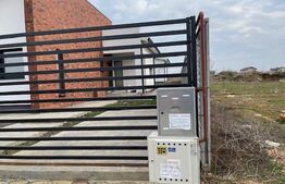 Casa nouă în plan parter racordată la rețeaua de gaze, cu un teren aferent de 385 mp, situată în zona Damila/Selgros 