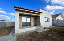 Casă pe parter la cheie, 77 mp utili, teren 300 mp, zona Selgros