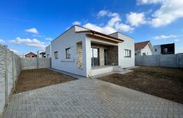 Casă pe parter la cheie, 77 mp utili, teren 300 mp, zona Selgros
