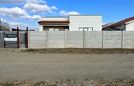 Casă pe parter la cheie, 77 mp utili, teren 300 mp, zona Selgros