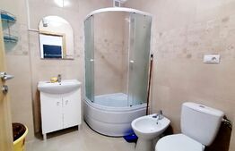 Apartament de 2 camere, centrala termica, parcare privata, zona Centrala