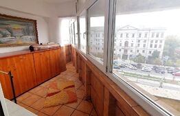 Apartament de 3 camere, centrala termica, aer conditionat, zona KFC