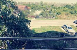 Duplex P+1, 250 mp si 2229 mp teren intravilan, in Leamna de Jos