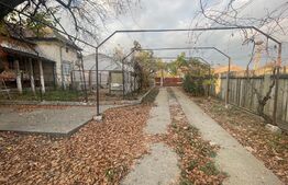 Casa batraneasca, 1370 mp, teren, Sat Grojdibodu Olt