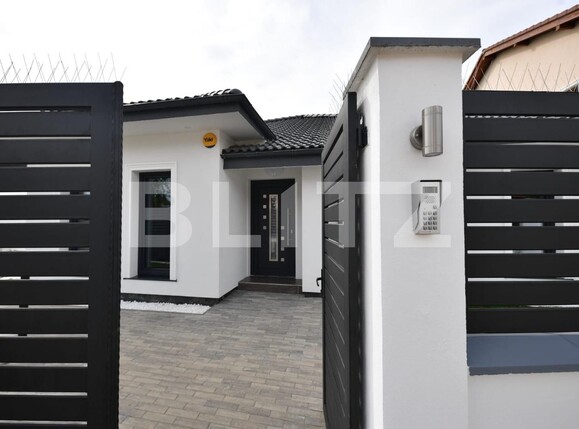 Casa de vânzare 4 camere Malu Mare - 102584CV | BLITZ Craiova | Poza1