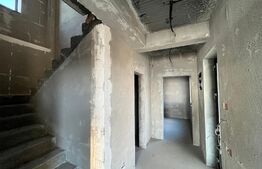 Casă cuplată P + E, 116 mp utili, teren 330 mp, zona Selgros