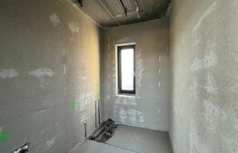 Casă cuplată P + E, 116 mp utili, teren 330 mp, zona Selgros