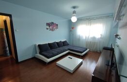 Apartament 3 camere, 2 bai, etaj intermediar, zona Rocada